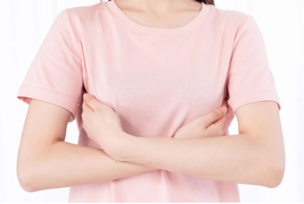 乳腺增生的症状有哪些症状，身体出现乳腺增生有什么症状