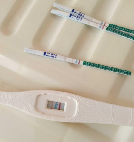 验孕棒多少天可以测出，想问下验孕棒正确使用方法