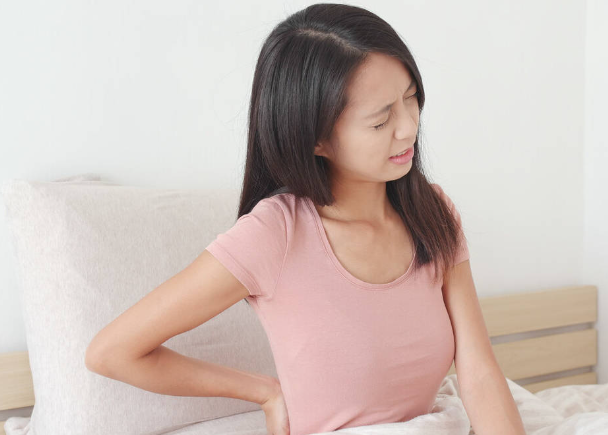 腰疼是什么原因?女性，腰疼一般是什么原因引起的