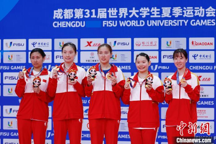 （Z世代“走”大运）中国女乒何卓佳：来之不易的胜利体现了团队的力量