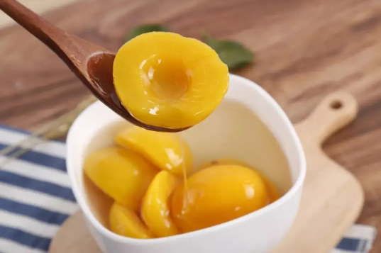 做黄桃罐头糖和水的比例是多少
